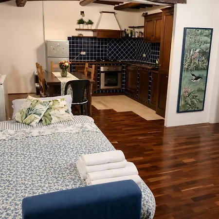 Romantic - Centro Storico Di Апартаменты